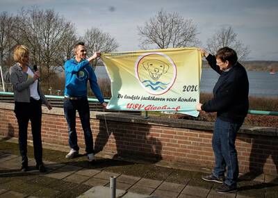 wsv-giesbeek-uitreiking-award-honden-aan-boord